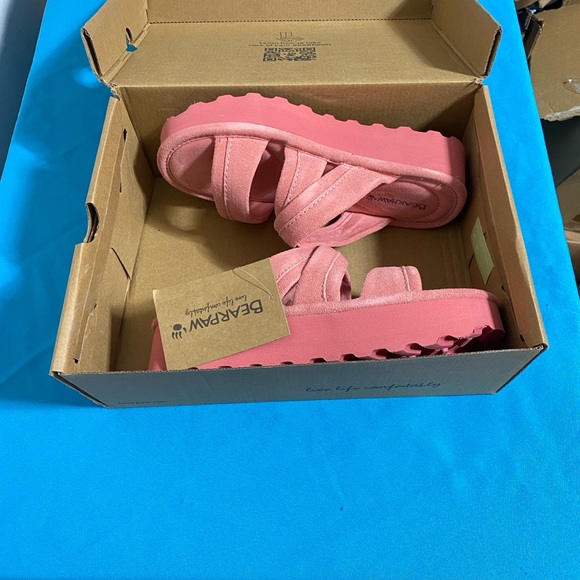 BearPaw Slide N Go Sandals - Picture 6 of 6